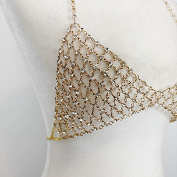 Amber Sceats x REVOLVE Festival Ready Chain Bra in Gold - Picture 3 of 12